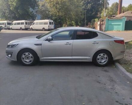 Серый Киа K5, объемом двигателя 2 л и пробегом 220 тыс. км за 9999 $, фото 12 на Automoto.ua