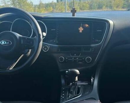 Серый Киа K5, объемом двигателя 2 л и пробегом 340 тыс. км за 8999 $, фото 12 на Automoto.ua