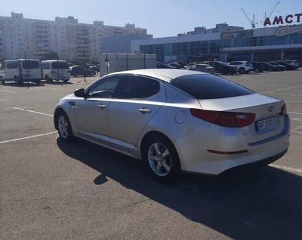 Серый Киа K5, объемом двигателя 2 л и пробегом 177 тыс. км за 10400 $, фото 5 на Automoto.ua