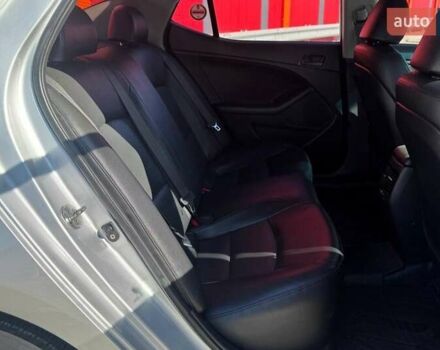 Серый Киа K5, объемом двигателя 2 л и пробегом 224 тыс. км за 10490 $, фото 10 на Automoto.ua