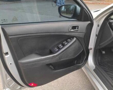 Сірий Кіа K5, об'ємом двигуна 2 л та пробігом 420 тис. км за 7700 $, фото 19 на Automoto.ua