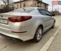 Серый Киа K5, объемом двигателя 2 л и пробегом 238 тыс. км за 10800 $, фото 2 на Automoto.ua