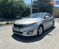 Серый Киа K5, объемом двигателя 2 л и пробегом 250 тыс. км за 8800 $, фото 1 на Automoto.ua