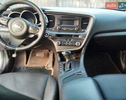 Серый Киа K5, объемом двигателя 2 л и пробегом 207 тыс. км за 10200 $, фото 7 на Automoto.ua