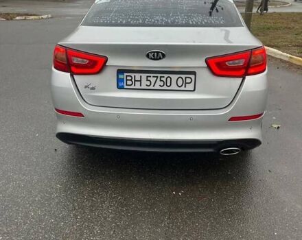 Серый Киа K5, объемом двигателя 2 л и пробегом 230 тыс. км за 8700 $, фото 3 на Automoto.ua