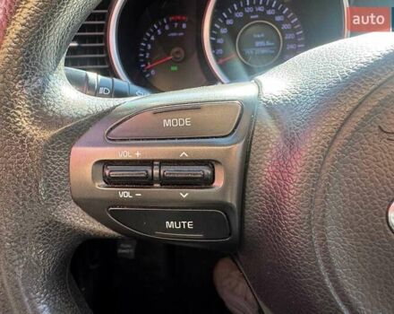 Сірий Кіа K5, об'ємом двигуна 2 л та пробігом 225 тис. км за 9490 $, фото 16 на Automoto.ua