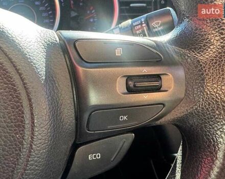 Сірий Кіа K5, об'ємом двигуна 2 л та пробігом 225 тис. км за 9490 $, фото 18 на Automoto.ua