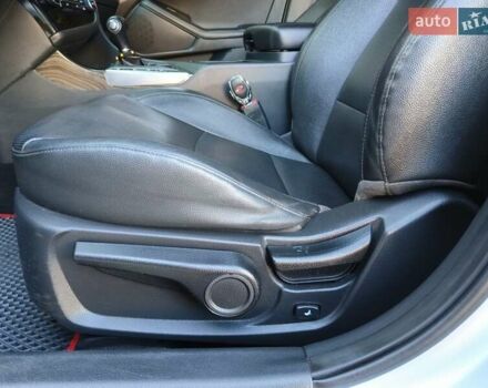 Серый Киа K5, объемом двигателя 2 л и пробегом 202 тыс. км за 12300 $, фото 29 на Automoto.ua