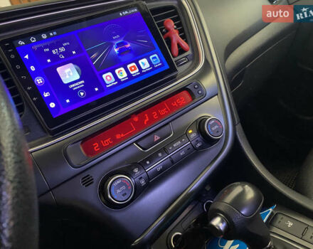 Серый Киа K5, объемом двигателя 2 л и пробегом 208 тыс. км за 10550 $, фото 33 на Automoto.ua