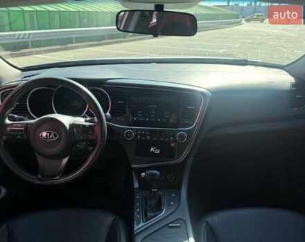 Серый Киа K5, объемом двигателя 2 л и пробегом 224 тыс. км за 10490 $, фото 12 на Automoto.ua
