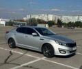 Серый Киа K5, объемом двигателя 2 л и пробегом 340 тыс. км за 8999 $, фото 8 на Automoto.ua