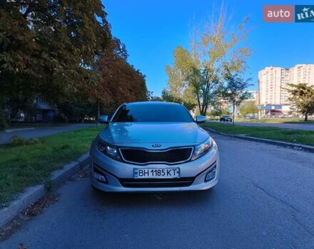 Серый Киа K5, объемом двигателя 2 л и пробегом 202 тыс. км за 12300 $, фото 2 на Automoto.ua