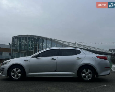 Серый Киа K5, объемом двигателя 2 л и пробегом 246 тыс. км за 7600 $, фото 6 на Automoto.ua