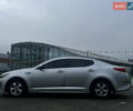 Серый Киа K5, объемом двигателя 2 л и пробегом 246 тыс. км за 7600 $, фото 6 на Automoto.ua