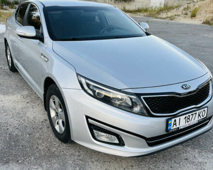 Серый Киа K5, объемом двигателя 2 л и пробегом 222 тыс. км за 10000 $, фото 3 на Automoto.ua