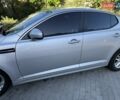 Серый Киа K5, объемом двигателя 2 л и пробегом 248 тыс. км за 9200 $, фото 7 на Automoto.ua