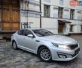 Сірий Кіа K5, об'ємом двигуна 2 л та пробігом 275 тис. км за 7500 $, фото 1 на Automoto.ua