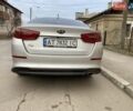 Серый Киа K5, объемом двигателя 2 л и пробегом 238 тыс. км за 10800 $, фото 3 на Automoto.ua