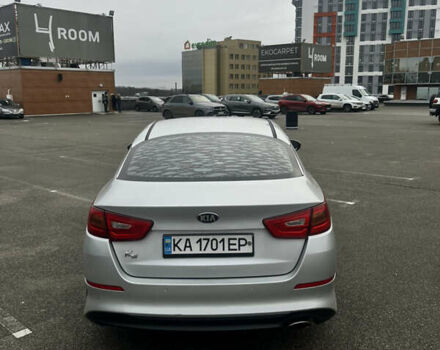 Серый Киа K5, объемом двигателя 2 л и пробегом 246 тыс. км за 7600 $, фото 4 на Automoto.ua