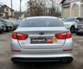 Серый Киа K5, объемом двигателя 2 л и пробегом 205 тыс. км за 10790 $, фото 7 на Automoto.ua
