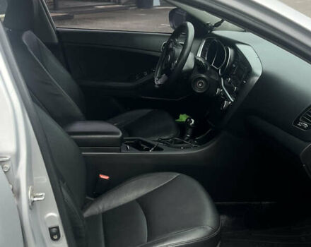 Серый Киа K5, объемом двигателя 2 л и пробегом 246 тыс. км за 7600 $, фото 17 на Automoto.ua