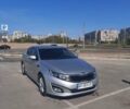 Серый Киа K5, объемом двигателя 2 л и пробегом 177 тыс. км за 10400 $, фото 2 на Automoto.ua