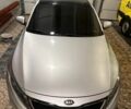 Серый Киа K5, объемом двигателя 2 л и пробегом 352 тыс. км за 8500 $, фото 1 на Automoto.ua