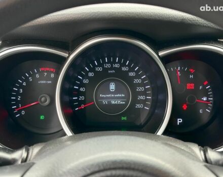 Серый Киа K5, объемом двигателя 2 л и пробегом 205 тыс. км за 10790 $, фото 25 на Automoto.ua