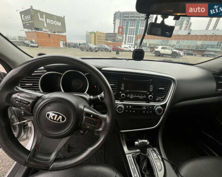 Серый Киа K5, объемом двигателя 2 л и пробегом 246 тыс. км за 7600 $, фото 15 на Automoto.ua