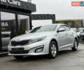 Серый Киа K5, объемом двигателя 2 л и пробегом 185 тыс. км за 8800 $, фото 5 на Automoto.ua
