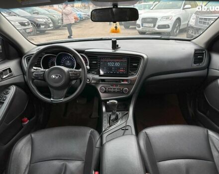 Серый Киа K5, объемом двигателя 2 л и пробегом 205 тыс. км за 10790 $, фото 15 на Automoto.ua