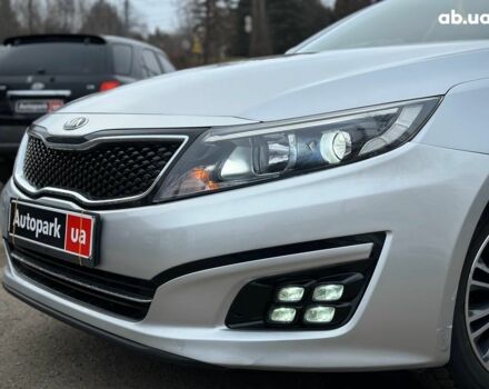 Серый Киа K5, объемом двигателя 2 л и пробегом 205 тыс. км за 10790 $, фото 2 на Automoto.ua