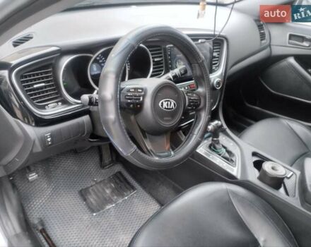 Серый Киа K5, объемом двигателя 2 л и пробегом 261 тыс. км за 6999 $, фото 8 на Automoto.ua