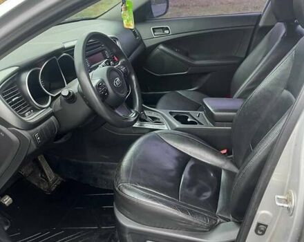 Серый Киа K5, объемом двигателя 2 л и пробегом 230 тыс. км за 8700 $, фото 4 на Automoto.ua