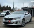 Серый Киа K5, объемом двигателя 2 л и пробегом 205 тыс. км за 10790 $, фото 1 на Automoto.ua