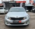 Серый Киа K5, объемом двигателя 2 л и пробегом 205 тыс. км за 10490 $, фото 3 на Automoto.ua