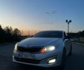 Серый Киа K5, объемом двигателя 2 л и пробегом 203 тыс. км за 10500 $, фото 1 на Automoto.ua
