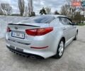 Серый Киа K5, объемом двигателя 2 л и пробегом 115 тыс. км за 10300 $, фото 2 на Automoto.ua