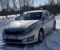 Серый Киа K5, объемом двигателя 2 л и пробегом 451 тыс. км за 7898 $, фото 2 на Automoto.ua