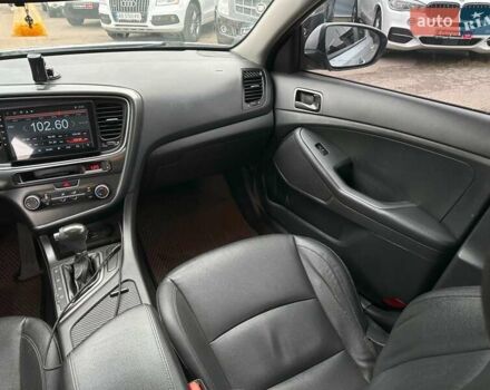 Серый Киа K5, объемом двигателя 2 л и пробегом 205 тыс. км за 10490 $, фото 17 на Automoto.ua