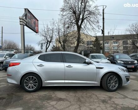 Серый Киа K5, объемом двигателя 2 л и пробегом 205 тыс. км за 10790 $, фото 11 на Automoto.ua