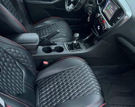 Серый Киа K5, объемом двигателя 2 л и пробегом 245 тыс. км за 9100 $, фото 8 на Automoto.ua