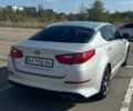 Серый Киа K5, объемом двигателя 2 л и пробегом 340 тыс. км за 8999 $, фото 6 на Automoto.ua