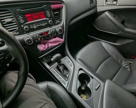 Серый Киа K5, объемом двигателя 2 л и пробегом 364 тыс. км за 8500 $, фото 11 на Automoto.ua