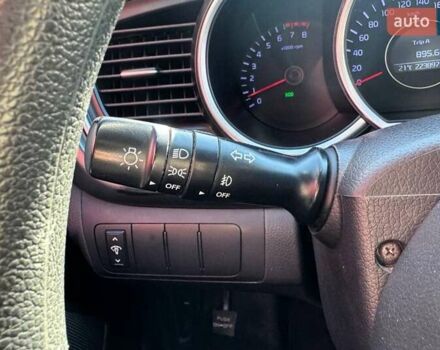 Серый Киа K5, объемом двигателя 2 л и пробегом 224 тыс. км за 10490 $, фото 15 на Automoto.ua
