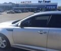 Серый Киа K5, объемом двигателя 2 л и пробегом 177 тыс. км за 10400 $, фото 6 на Automoto.ua
