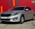 Серый Киа K5, объемом двигателя 2 л и пробегом 224 тыс. км за 10490 $, фото 3 на Automoto.ua