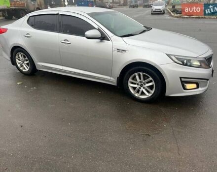 Серый Киа K5, объемом двигателя 2 л и пробегом 230 тыс. км за 8700 $, фото 2 на Automoto.ua