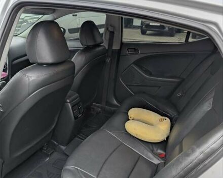 Серый Киа K5, объемом двигателя 2 л и пробегом 364 тыс. км за 8500 $, фото 7 на Automoto.ua