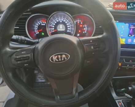 Серый Киа K5, объемом двигателя 2 л и пробегом 239 тыс. км за 12652 $, фото 3 на Automoto.ua